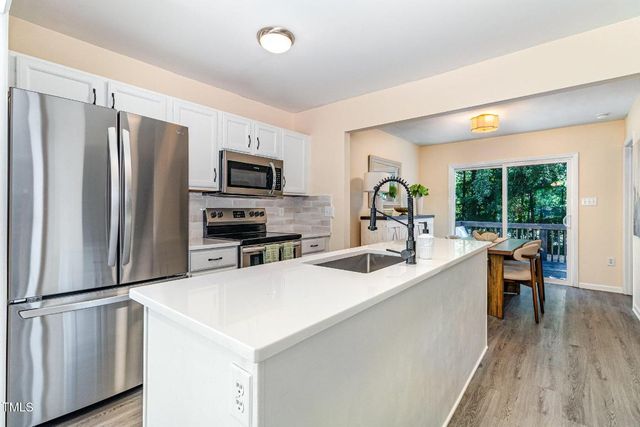 124 Cliffdale Road, Holly Springs, NC 27540