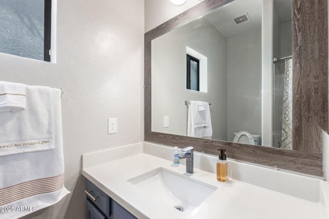 8632 S 10th Lane, Phoenix, AZ 85041
