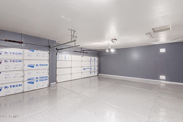 8632 S 10th Lane, Phoenix, AZ 85041