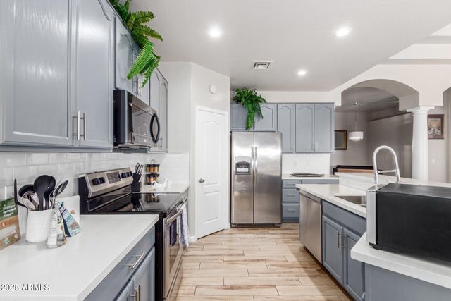 8632 S 10th Lane, Phoenix, AZ 85041