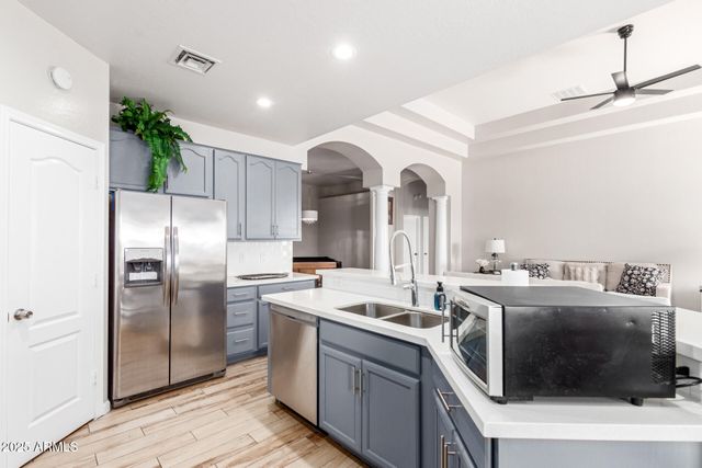 8632 S 10th Lane, Phoenix, AZ 85041