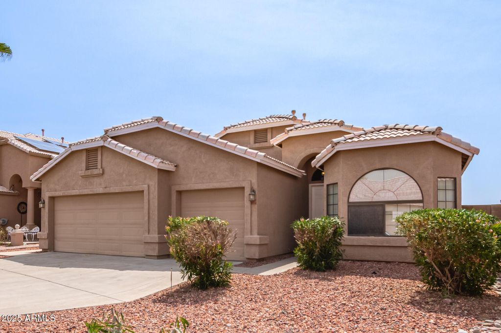 8632 S 10th Lane, Phoenix, AZ 85041