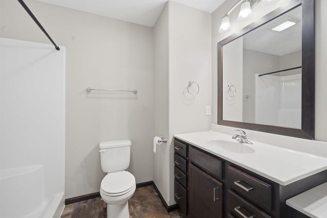 1615 Darby Drive, Waterloo, IA 50702