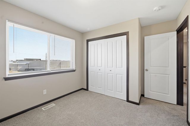 1615 Darby Drive, Waterloo, IA 50702