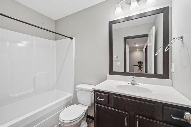 1615 Darby Drive, Waterloo, IA 50702