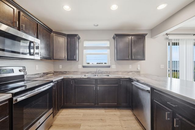 1615 Darby Drive, Waterloo, IA 50702