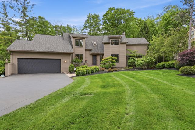 8573 Crail Court, Dublin, OH 43017