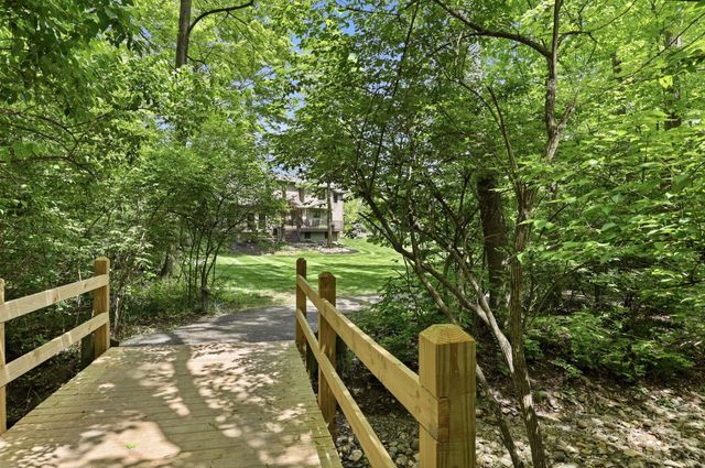 8573 Crail Court, Dublin, OH 43017