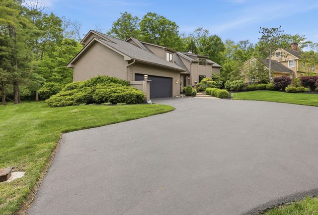 8573 Crail Court, Dublin, OH 43017