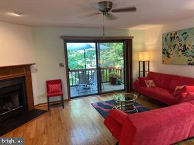 203 TECUMSEH TRL, Hedgesville, WV 25427