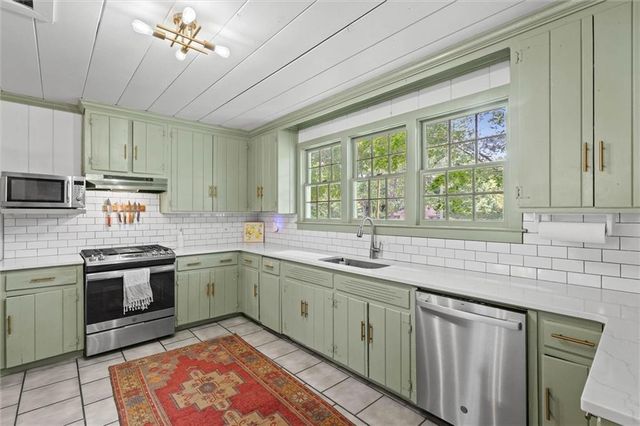 268 Carnation Street, Mobile, AL 36609