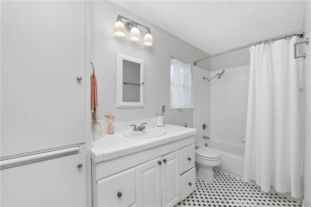 4252 fair Avenue 22, Studio City, CA 91602
