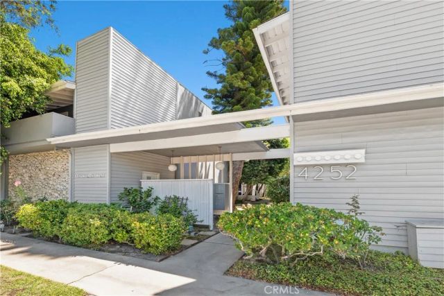 4252 fair Avenue 22, Studio City, CA 91602
