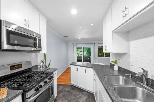 4252 fair Avenue 22, Studio City, CA 91602