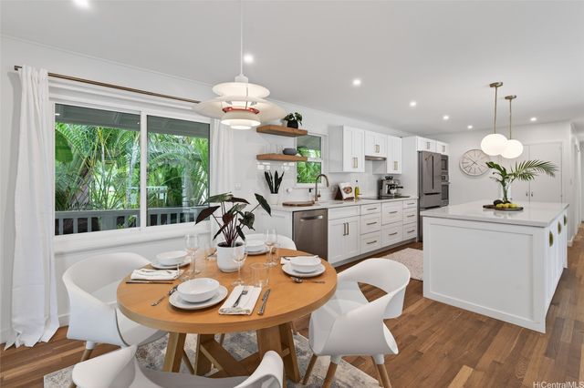 1453 Aalapapa Drive, Kailua, HI 96734