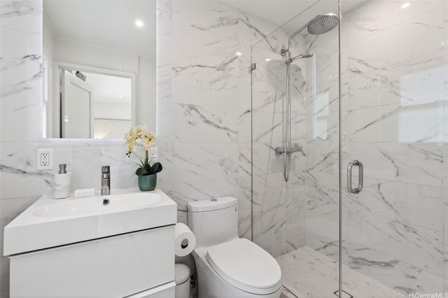 1453 Aalapapa Drive, Kailua, HI 96734