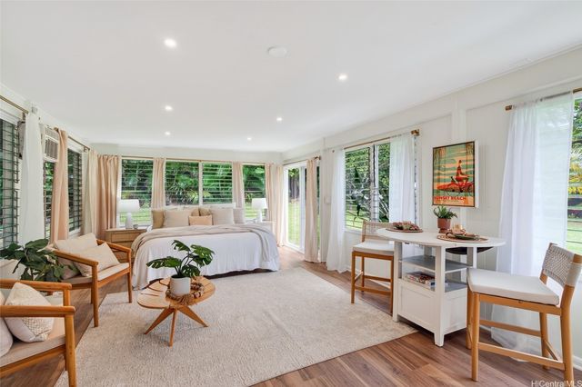 1453 Aalapapa Drive, Kailua, HI 96734