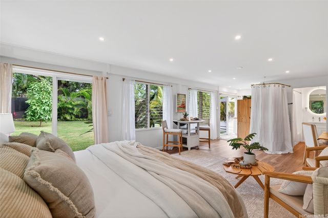 1453 Aalapapa Drive, Kailua, HI 96734