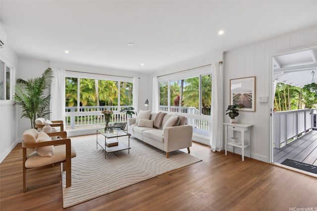 1453 Aalapapa Drive, Kailua, HI 96734