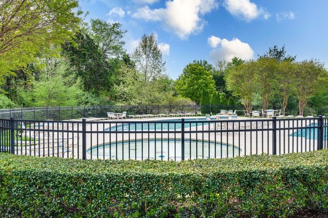 7637 Kemberton Dr, E, Nolensville, TN 37135