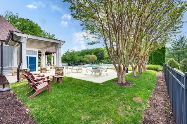 7637 Kemberton Dr, E, Nolensville, TN 37135