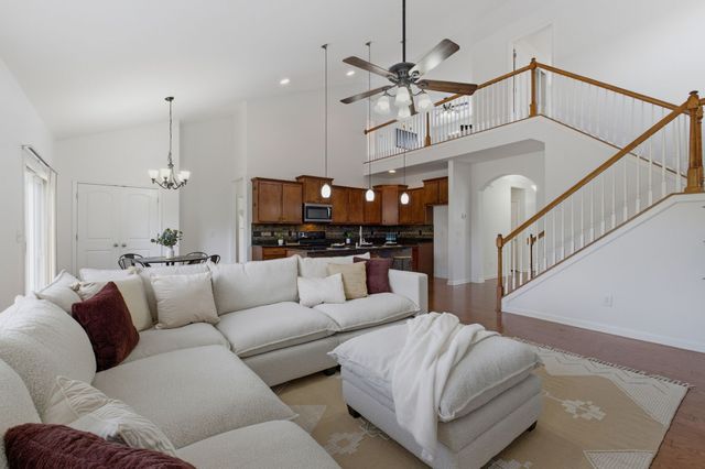 7637 Kemberton Dr, E, Nolensville, TN 37135