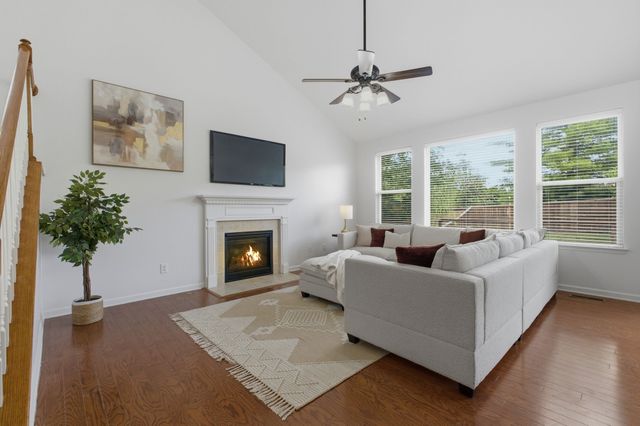 7637 Kemberton Dr, E, Nolensville, TN 37135