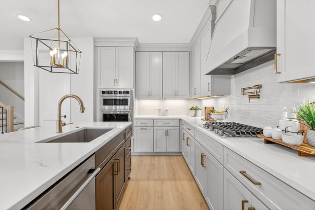 500 Eastboro Dr, Nashville, TN 37209
