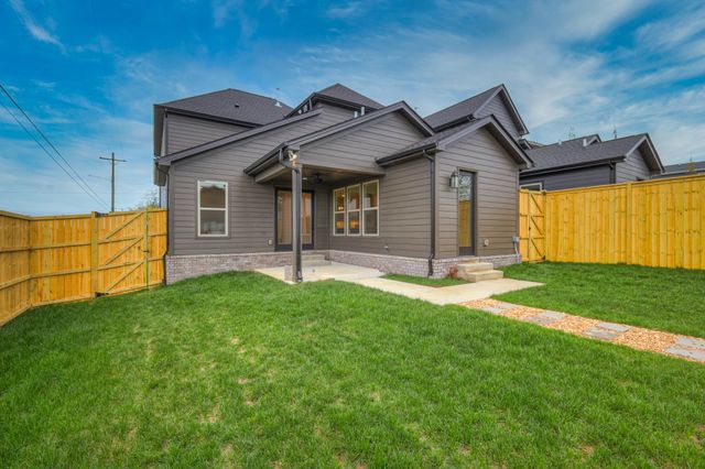 500 Eastboro Dr, Nashville, TN 37209