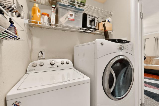 1620 Moon Street NE, Albuquerque, NM 87112