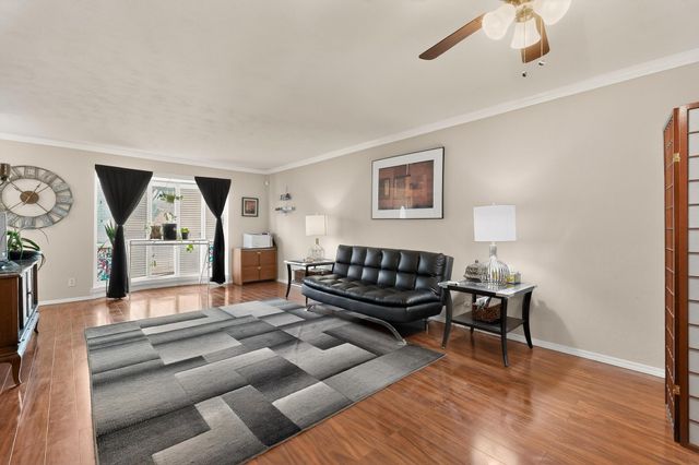 1620 Moon Street NE, Albuquerque, NM 87112