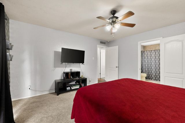 1620 Moon Street NE, Albuquerque, NM 87112