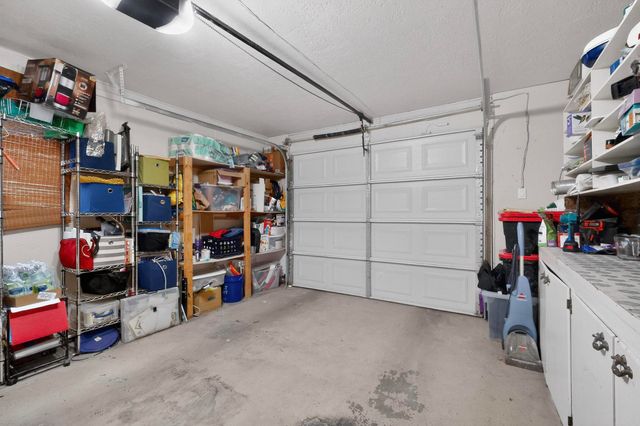 1620 Moon Street NE, Albuquerque, NM 87112