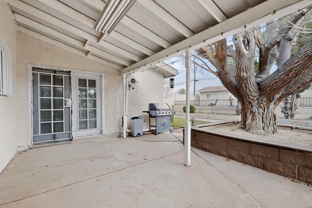 1620 Moon Street NE, Albuquerque, NM 87112