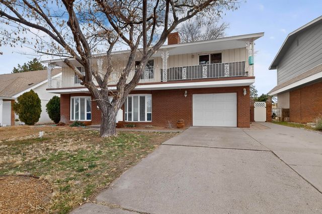 1620 Moon Street NE, Albuquerque, NM 87112