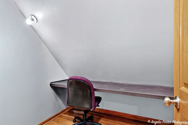 5012 W Lake Shore Drive, Wonder Lake, IL 60097