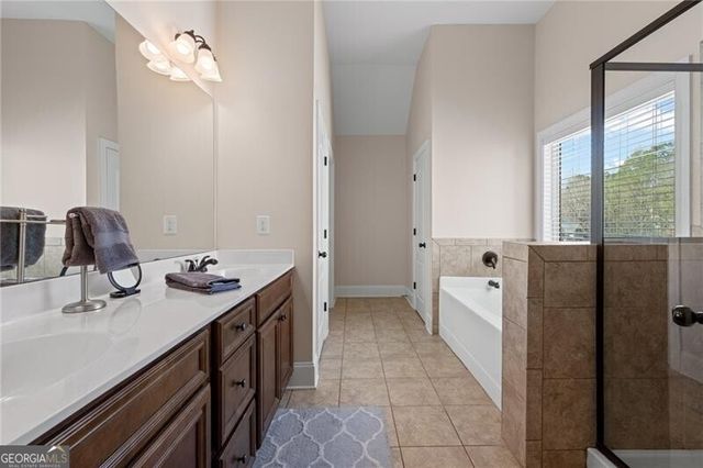 2559 Park Estates Drive, Snellville, GA 30078