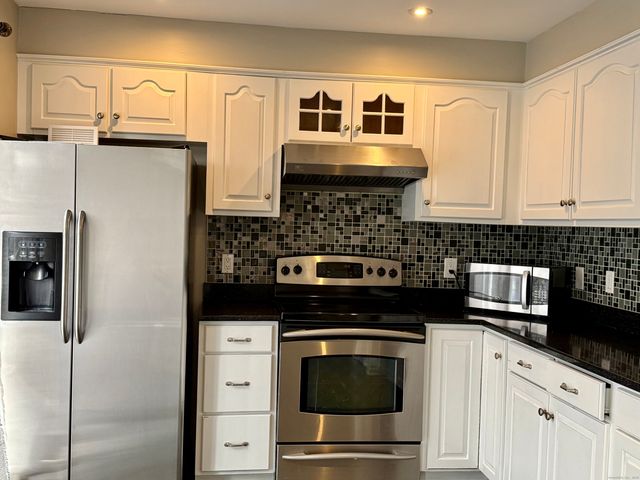 1900 Summer Street 15, Stamford, CT 06905