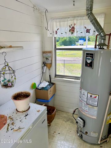 170 Hannah Pickett Avenue, Rockingham, NC 28379