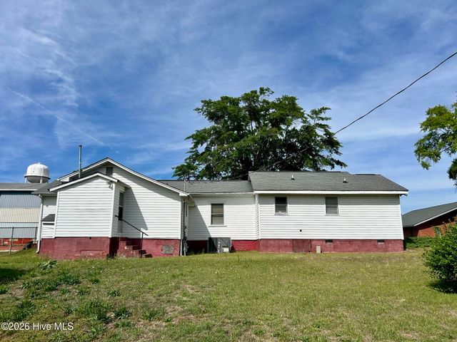 170 Hannah Pickett Avenue, Rockingham, NC 28379