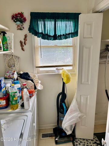 170 Hannah Pickett Avenue, Rockingham, NC 28379