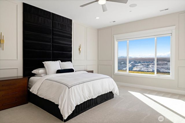 7242 W 22nd Place, Kennewick, WA 99338