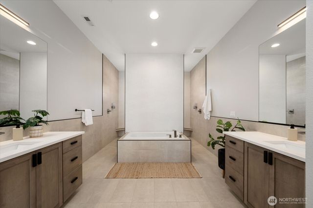 7242 W 22nd Place, Kennewick, WA 99338