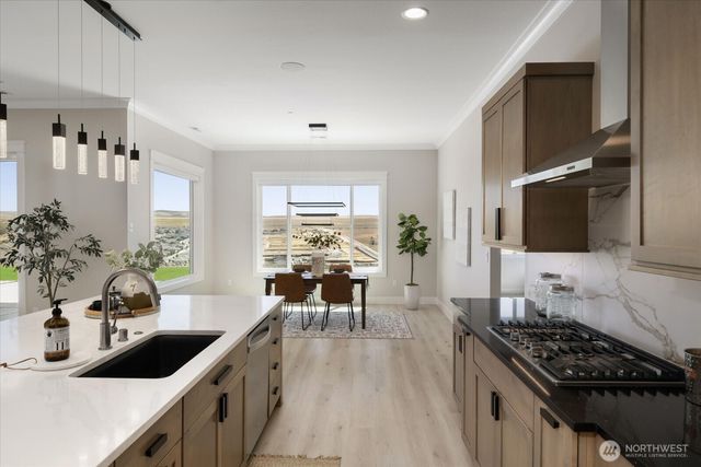 7242 W 22nd Place, Kennewick, WA 99338