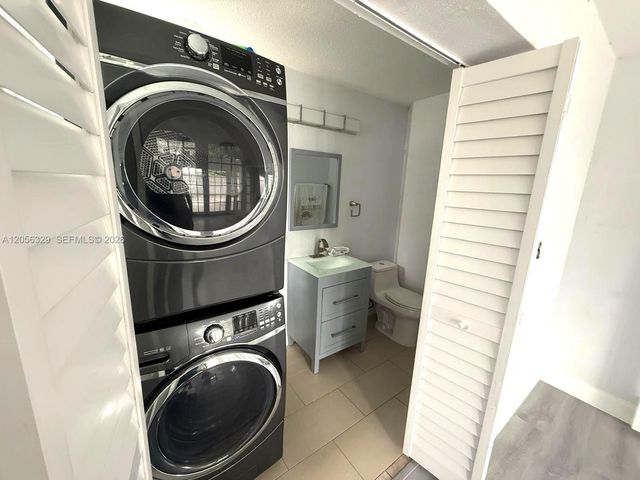 9352 SW 155th Avenue, Miami, FL 33196