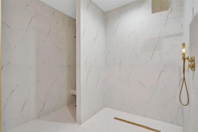 112 Paragon CT, Lakeway, TX 78734