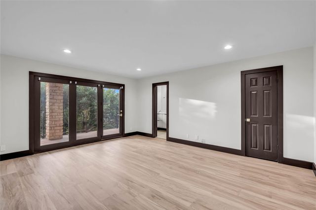 112 Paragon CT, Lakeway, TX 78734