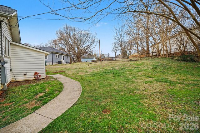 2878 Millstone Drive, Gastonia, NC 28054