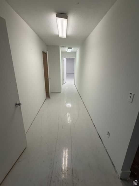 9495 S 560 W, Sandy, UT 84070 — photo 2