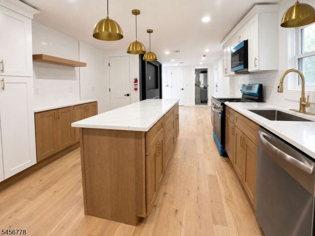 290 S 20Th St, Newark City, NJ 07103